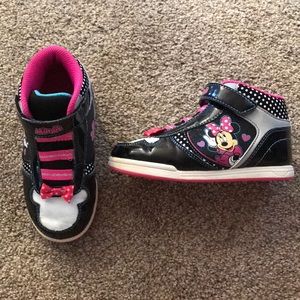 Disney Minnie Mouse tennis shoes